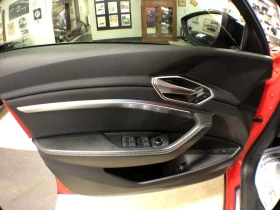 Audi E-Tron * Q8 QUATTRO LEATHER PAN/ROOF NAV B/SPOT L/ASSIST - 34500 € - 40339238 17 | Car24.bg Audi E-Tron * Q8 QUATTRO LEATHER PAN/ROOF NAV B/SPOT L/ASSIST - 34500 € - 40339238 17