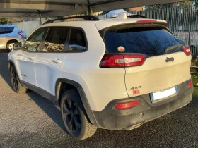 Jeep Cherokee 2, 2 M-Jet 4WD - 7900 € / 15451.06 лв. - 11774944 2 | Car24.bg Jeep Cherokee 2, 2 M-Jet 4WD - 7900 € / 15451.06 лв. - 11774944 2