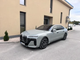 Снимка BMW 740
