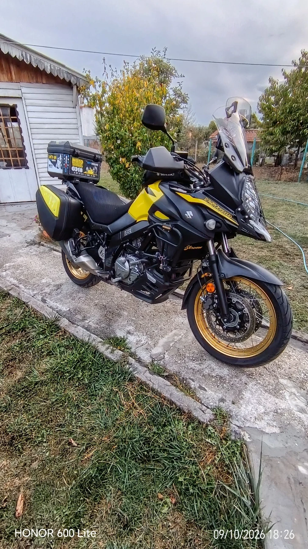 Suzuki V-strom 650 XT | Auto.bg — изображение 1 Suzuki V-strom 650 XT | Auto.bg — изображение 1