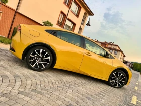 Toyota Prius 10 Години Гаранция | Пълна сервизна история | Auto.bg — изображение 2 Toyota Prius 10 Години Гаранция | Пълна сервизна история | Auto.bg — изображение 2