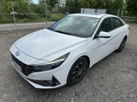 Снимка Hyundai Elantra
