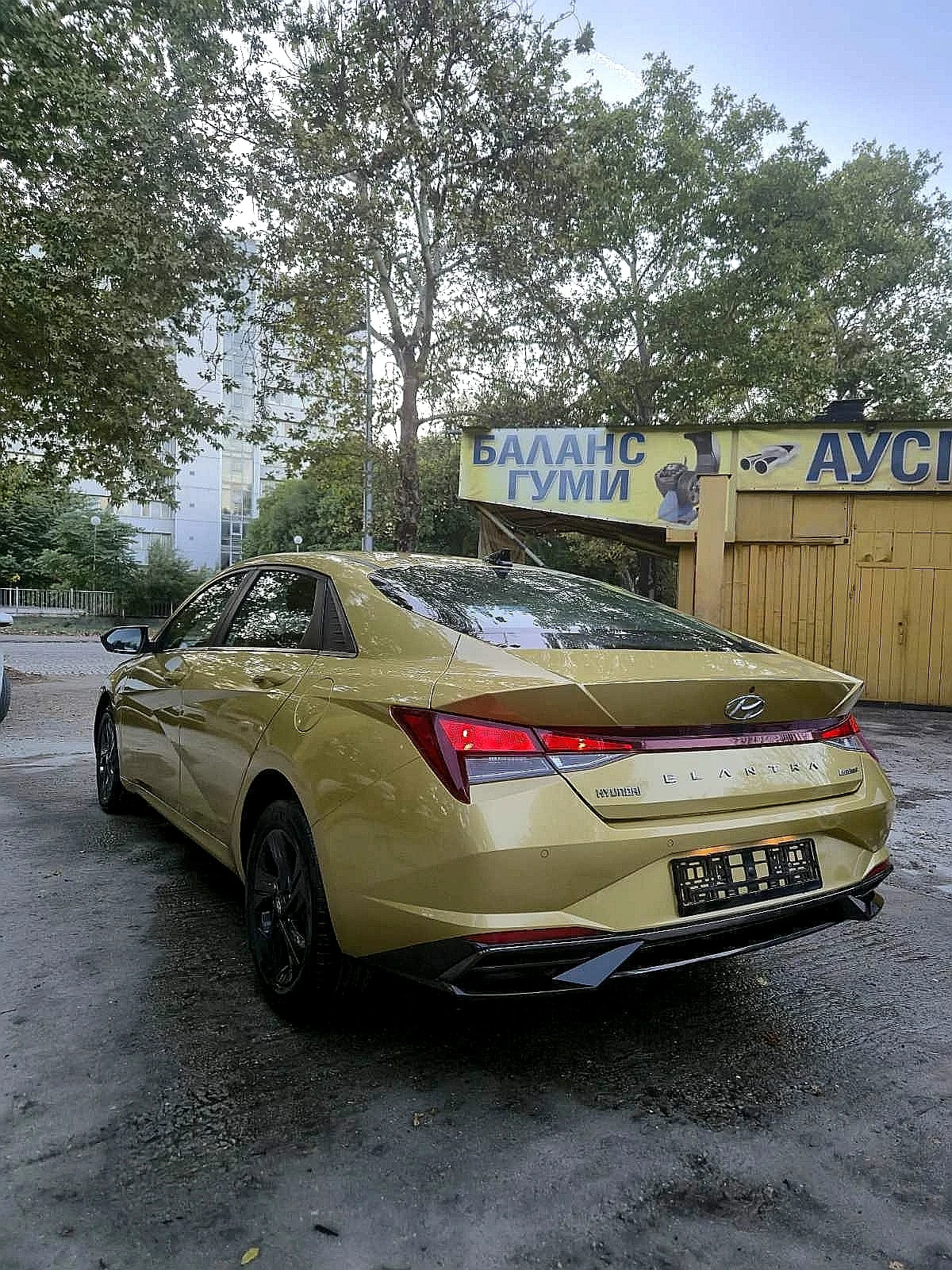 Hyundai Elantra 1.6 - изображение 3 | Auto.bg Hyundai Elantra 1.6 - изображение 3