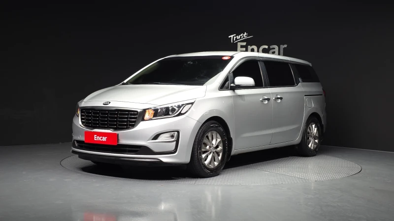 Kia Carnival DELUXE 2.2* ПОДГРЕВ СЕДАЛКИ * hellascars.bg * - 10199 € - 74013821 1 | Car24.bg Kia Carnival DELUXE 2.2* ПОДГРЕВ СЕДАЛКИ * hellascars.bg * - 10199 € - 74013821 1