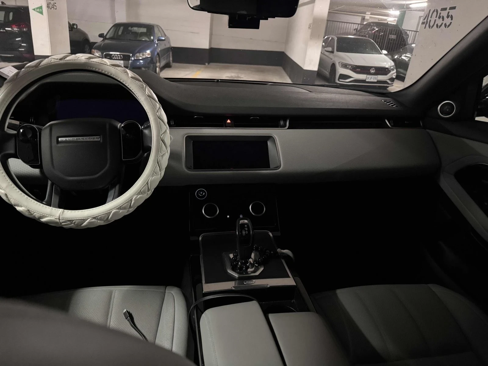 Land Rover Range Rover Evoque Vogue S* Подгрев* Обдух* Пано - изображение 7 | Auto.bg Land Rover Range Rover Evoque Vogue S* Подгрев* Обдух* Пано - изображение 7