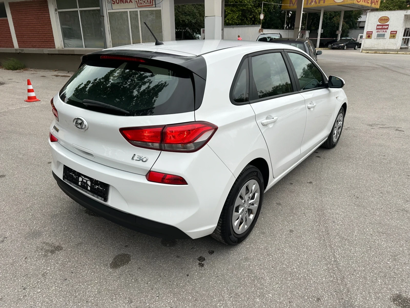 Hyundai I30 1.4i 100к.с. - изображение 3 | Auto.bg Hyundai I30 1.4i 100к.с. - изображение 3