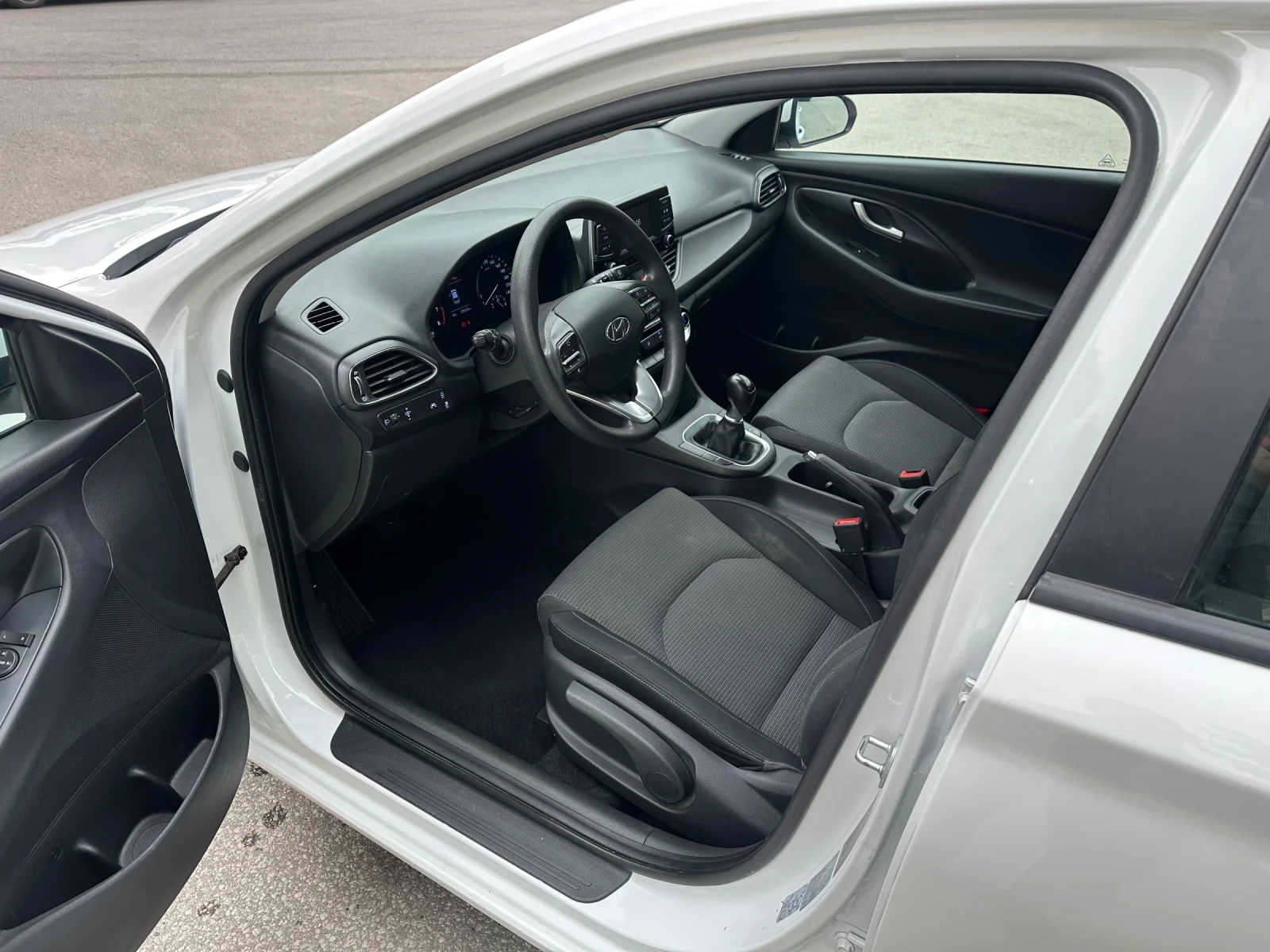 Hyundai I30 1.4i 100к.с. - изображение 5 | Auto.bg Hyundai I30 1.4i 100к.с. - изображение 5