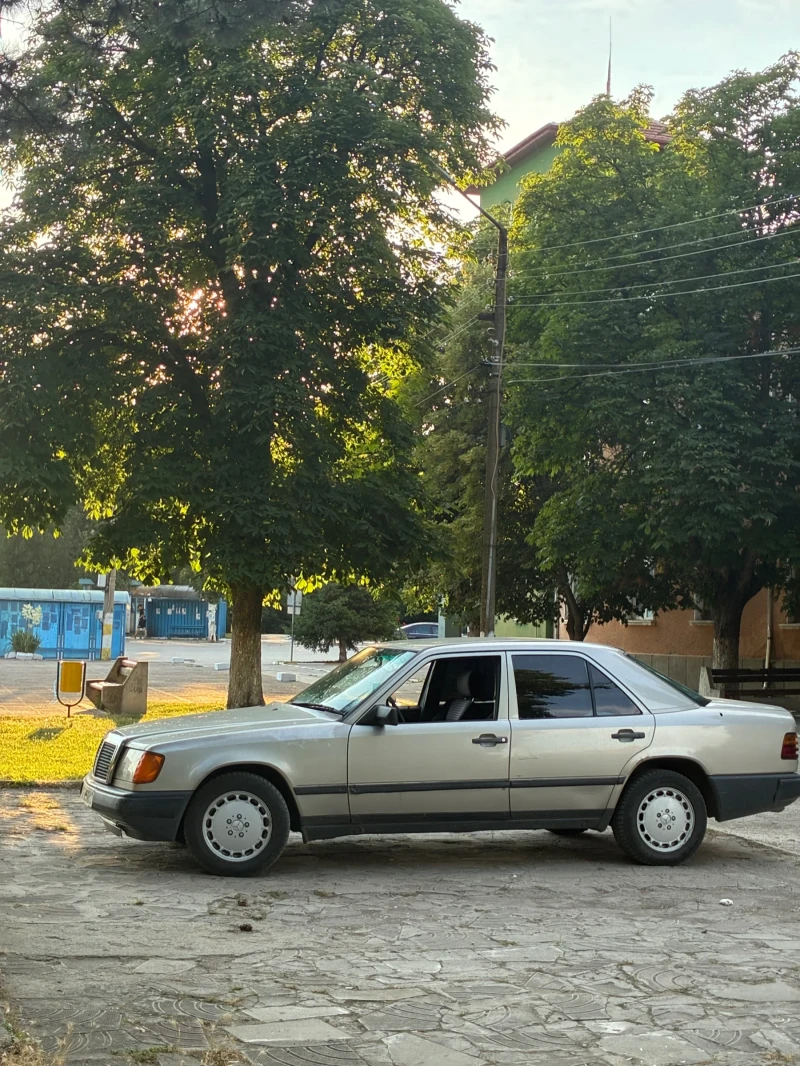 Mercedes-Benz 124 3.0D - 1950 € / 3813.87 лв. - 28327387 1 | Car24.bg Mercedes-Benz 124 3.0D - 1950 € / 3813.87 лв. - 28327387 1