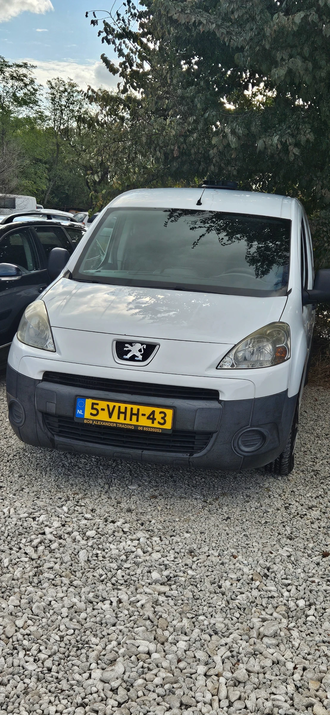 Peugeot Partner 1.6 Hdi , климатик, централно - изображение 6 | Auto.bg Peugeot Partner 1.6 Hdi , климатик, централно - изображение 6