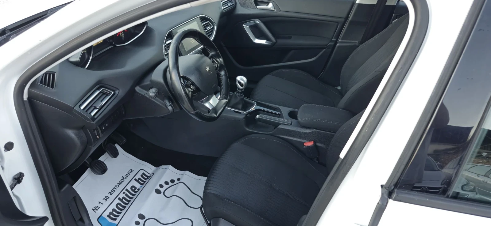 Peugeot 308 1.6hdi 120hp - изображение 10 | Auto.bg Peugeot 308 1.6hdi 120hp - изображение 10