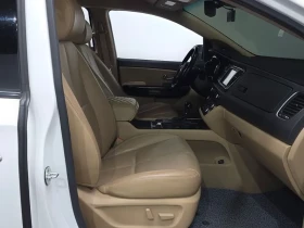 Kia Carnival 2.2D 9-Seater Noblesse | Auto.bg — изображение 11 Kia Carnival 2.2D 9-Seater Noblesse | Auto.bg — изображение 11