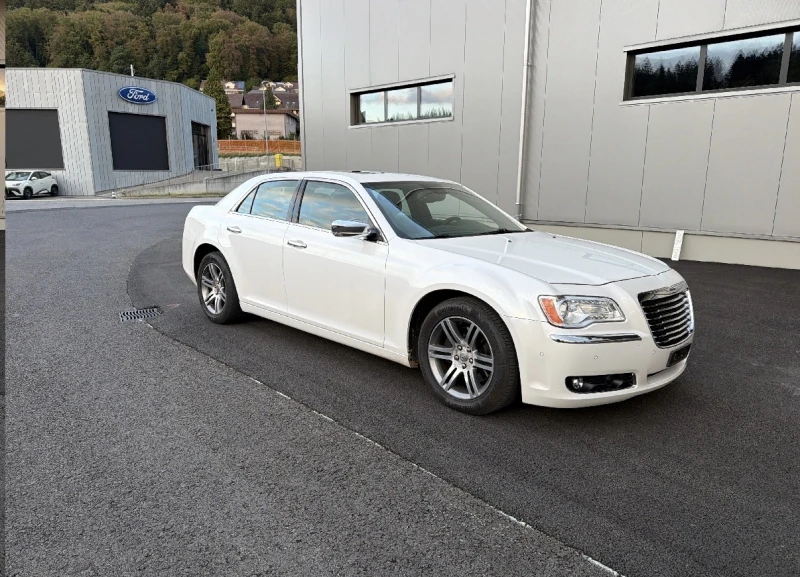 Chrysler 300c 5.7 Швейцария - 12800 € - 92321266 1 | Car24.bg Chrysler 300c 5.7 Швейцария - 12800 € - 92321266 1