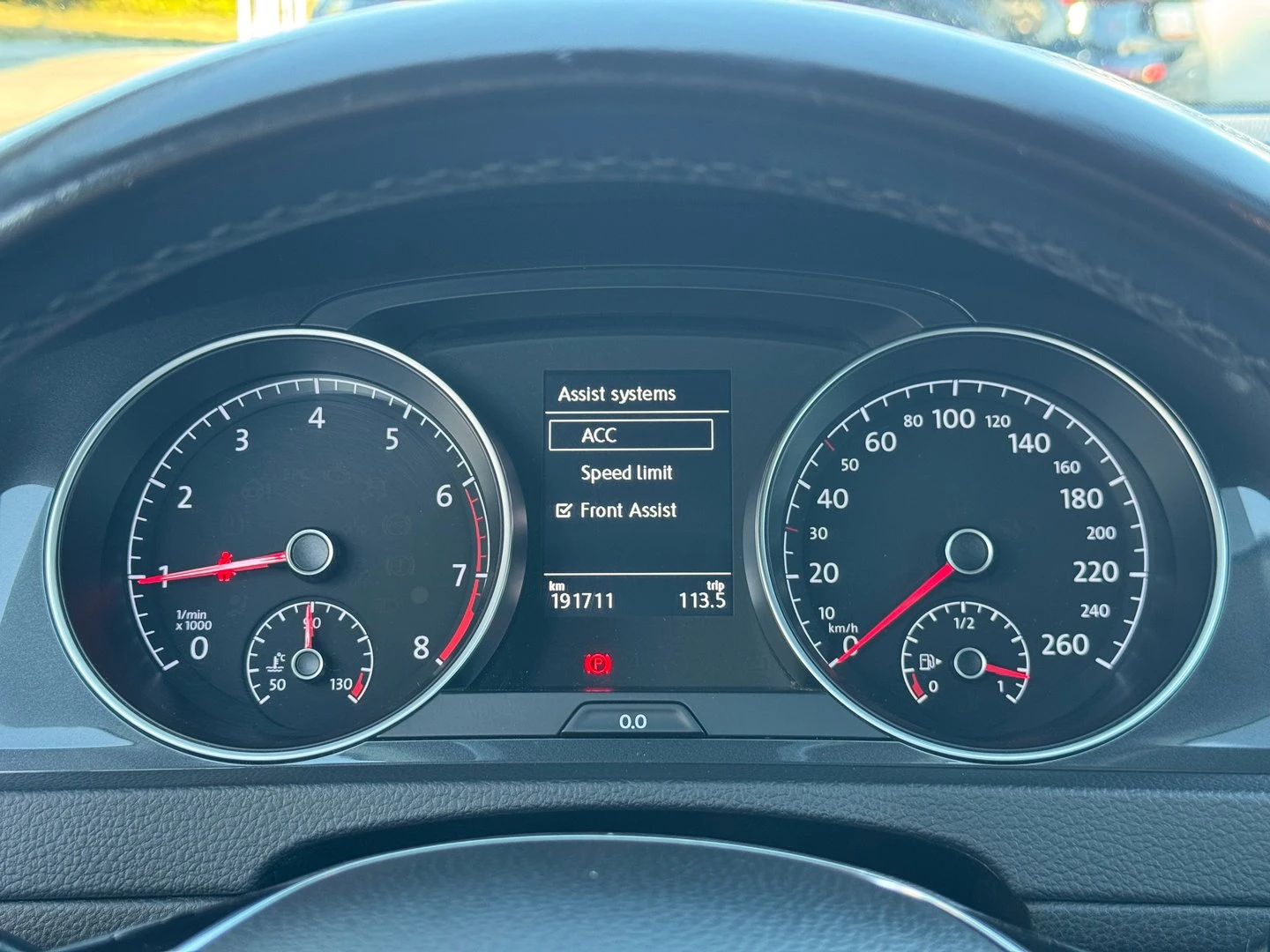 VW Golf Comfortline 1.5TSI EVO BMT - изображение 9 | Auto.bg VW Golf Comfortline 1.5TSI EVO BMT - изображение 9