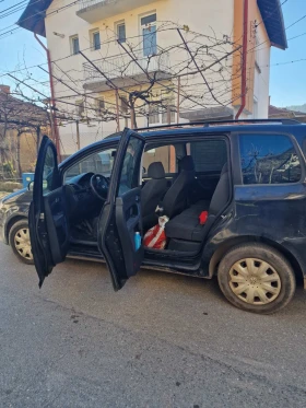 VW Touran Метан - 3200 € / 6258.66 лв. - 71389930 4 | Car24.bg VW Touran Метан - 3200 € / 6258.66 лв. - 71389930 4