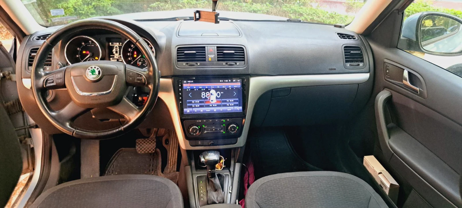 Skoda Yeti Limited Edition 1.2 TSI Automatic   107 000 км, р - изображение 6 | Auto.bg Skoda Yeti Limited Edition 1.2 TSI Automatic   107 000 км, р - изображение 6