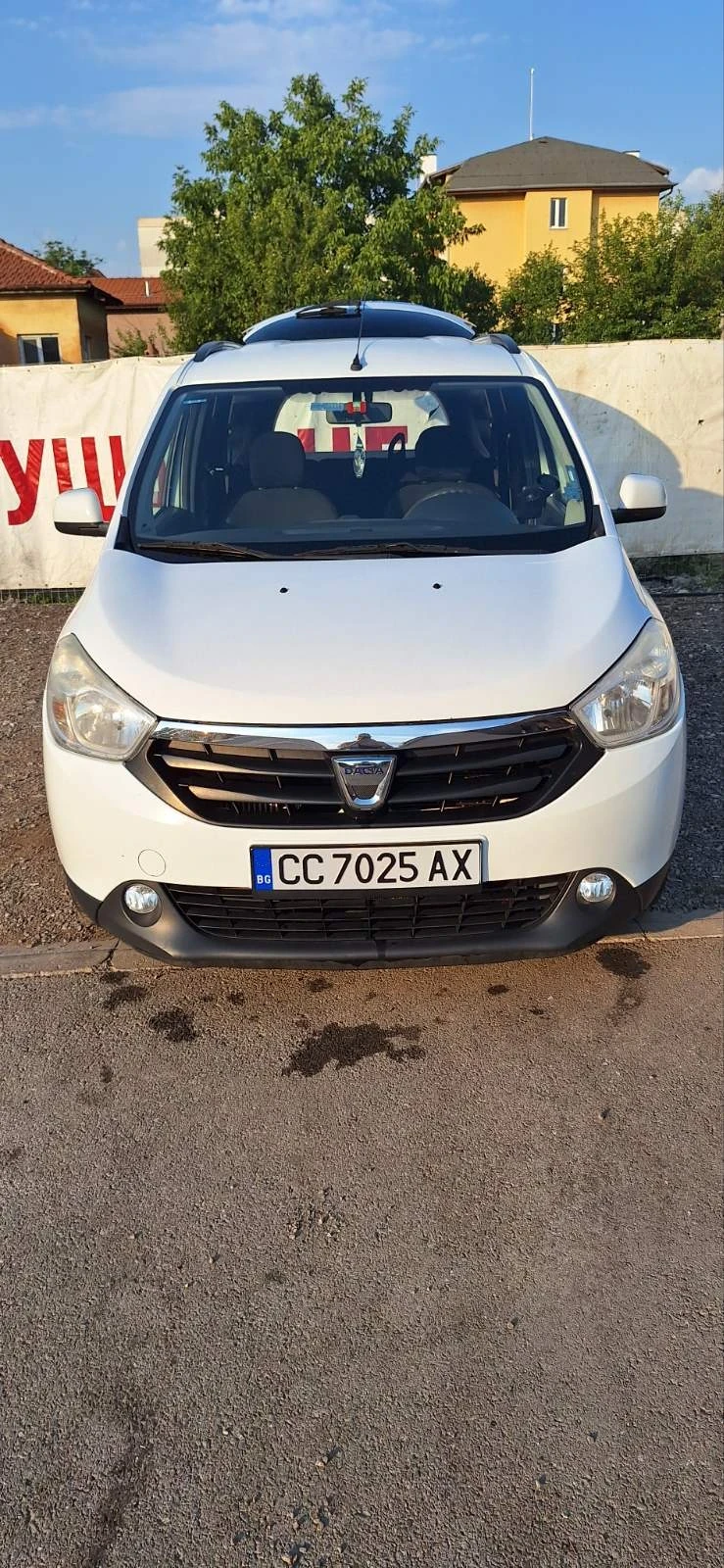 Dacia Lodgy 1.2 - 4900 € / 9583.57 лв. - 15143035 1 | Car24.bg Dacia Lodgy 1.2 - 4900 € / 9583.57 лв. - 15143035 1