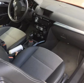 Opel Astra Twin Top - 5200 € / 10170.32 лв. - 81630293 8 | Car24.bg Opel Astra Twin Top - 5200 € / 10170.32 лв. - 81630293 8