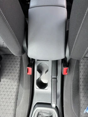 VW T-Cross undefined | Auto.bg — изображение 11 VW T-Cross undefined | Auto.bg — изображение 11