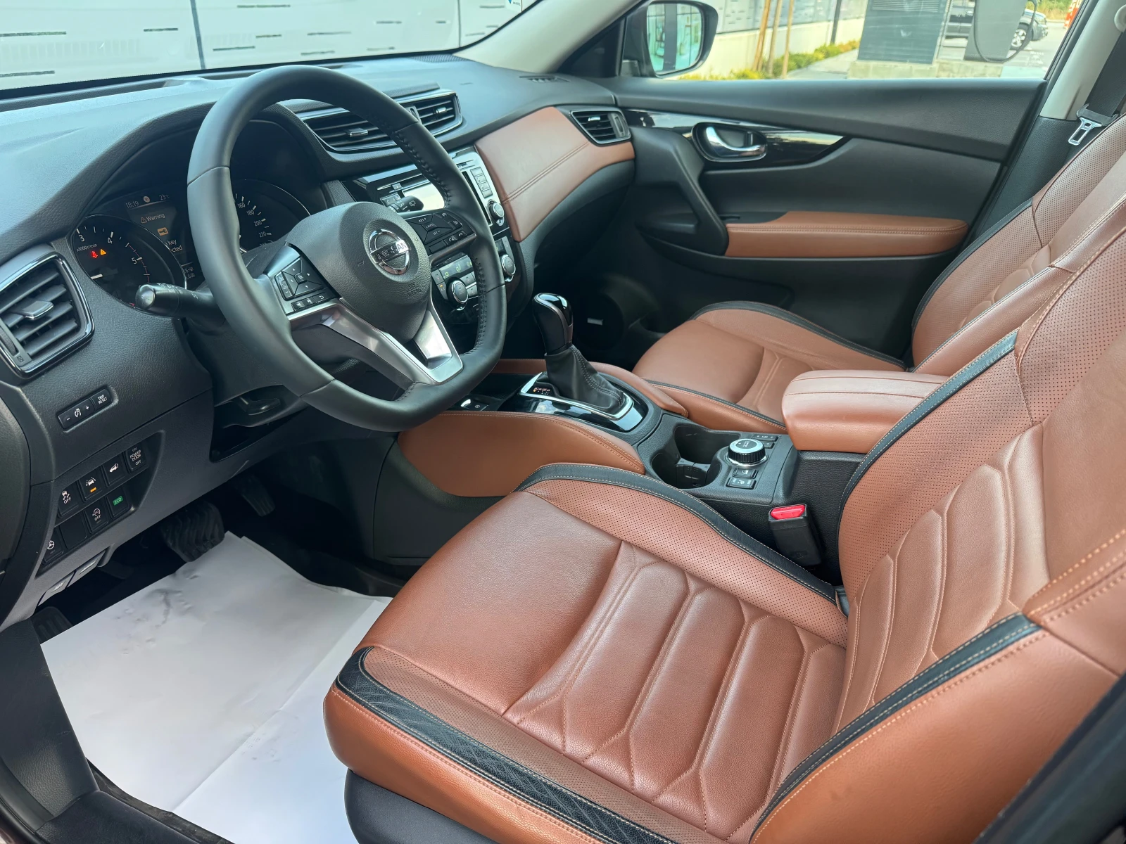 Nissan X-trail 2.0dCi Tekna Plus 4WD FACE LED ОБСЛУЖЕН!!! - изображение 10 | Auto.bg Nissan X-trail 2.0dCi Tekna Plus 4WD FACE LED ОБСЛУЖЕН!!! - изображение 10