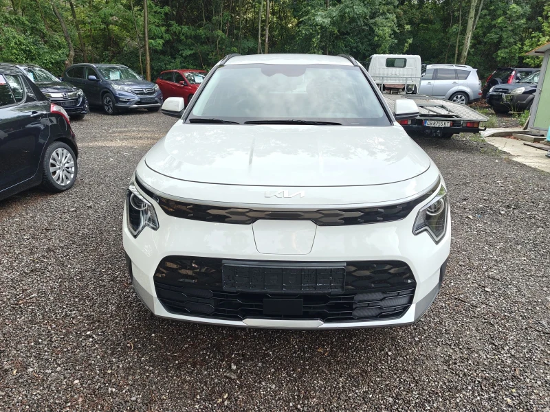 Kia Niro 64 KWH 204HP - 22900 € / 44788.51 лв. - 72599895 1 | Car24.bg Kia Niro 64 KWH 204HP - 22900 € / 44788.51 лв. - 72599895 1