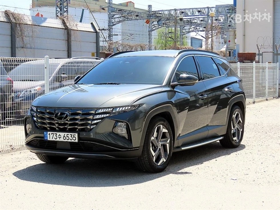 Hyundai Tucson 1.6* 4X4* DISTR* ОБДУХВАНЕ* 360* | Auto.bg — изображение 1 Hyundai Tucson 1.6* 4X4* DISTR* ОБДУХВАНЕ* 360* | Auto.bg — изображение 1