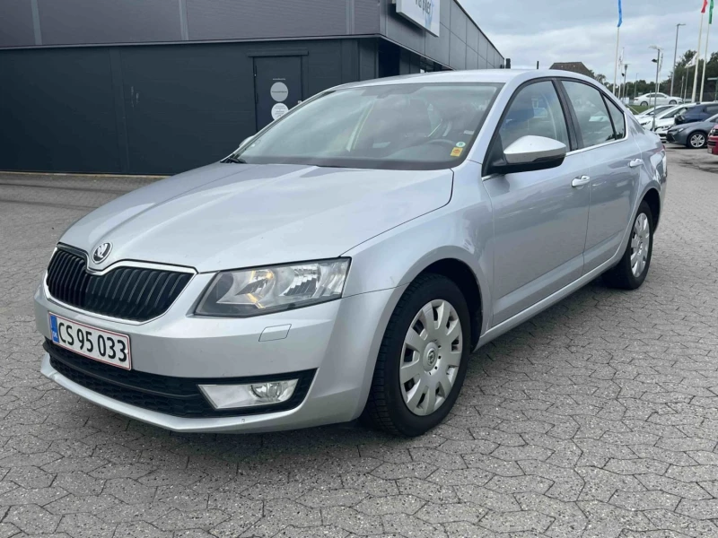 Skoda Octavia Elegance - 5200 € - 10268595 1 | Car24.bg Skoda Octavia Elegance - 5200 € - 10268595 1