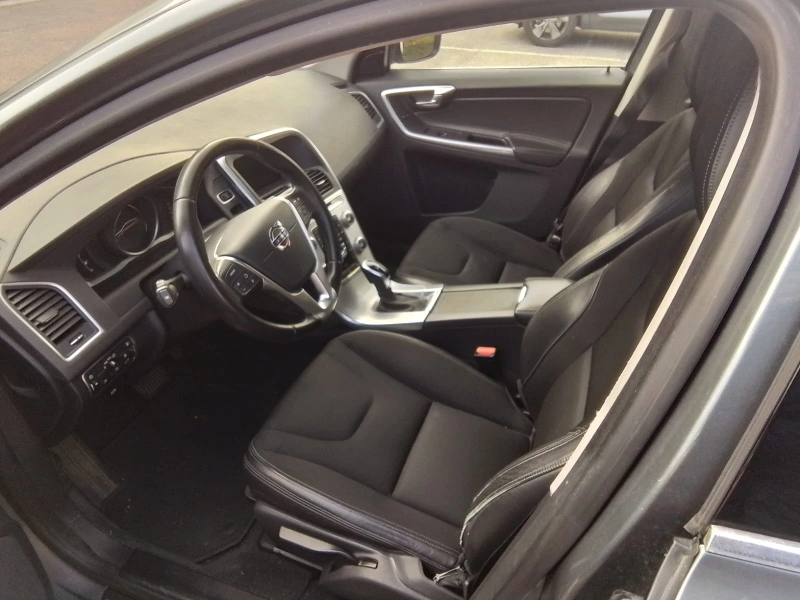 Volvo XC60 XC60 D4 190кс Евро6 - изображение 7 | Auto.bg Volvo XC60 XC60 D4 190кс Евро6 - изображение 7