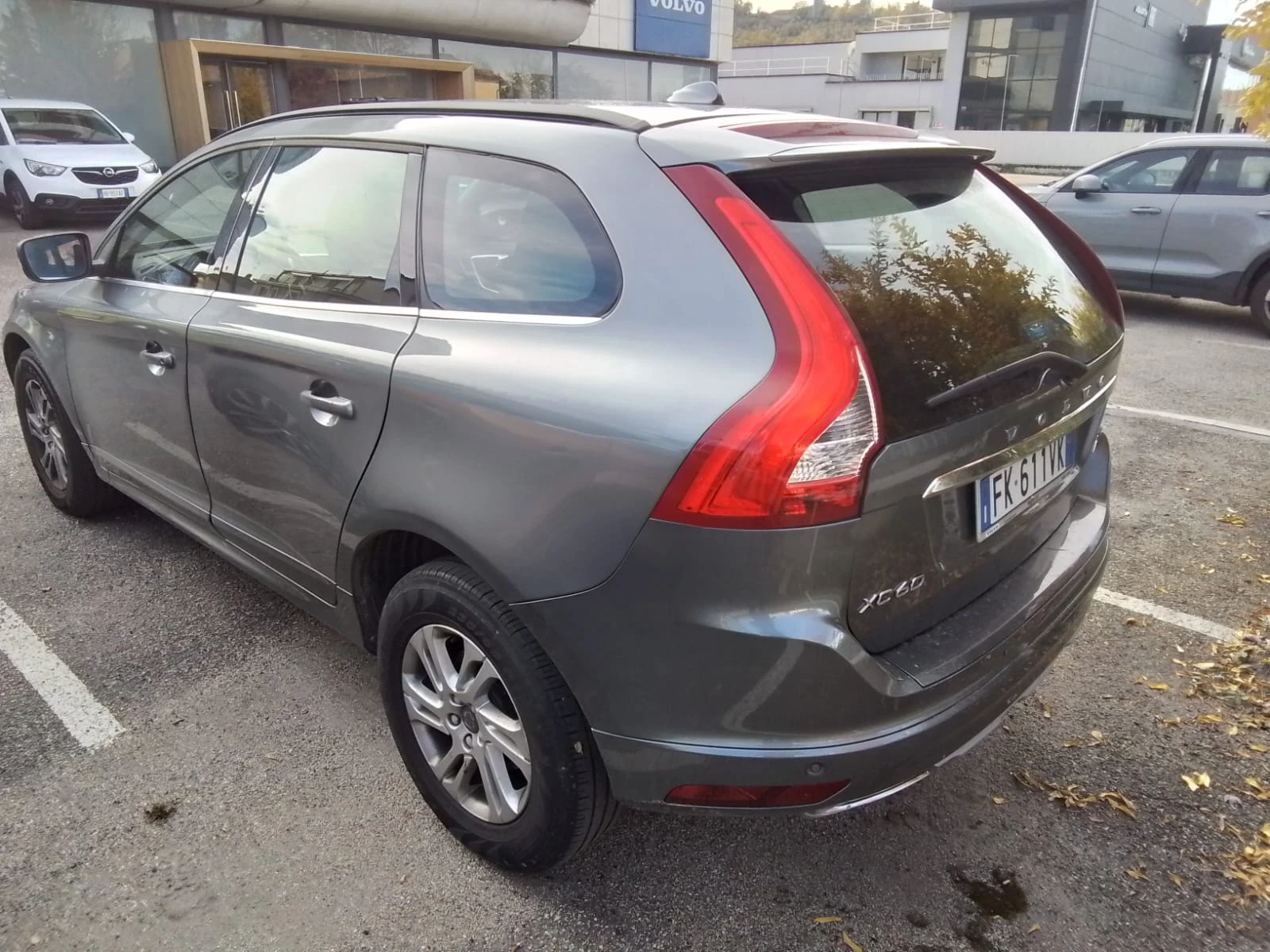 Volvo XC60 XC60 D4 190кс Евро6 - изображение 4 | Auto.bg Volvo XC60 XC60 D4 190кс Евро6 - изображение 4