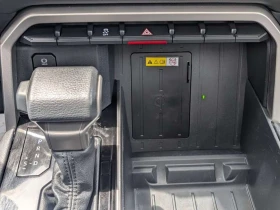 Toyota Tundra 4x4 Crewmax Limited Hybrid Long Bed | Auto.bg — изображение 16 Toyota Tundra 4x4 Crewmax Limited Hybrid Long Bed | Auto.bg — изображение 16
