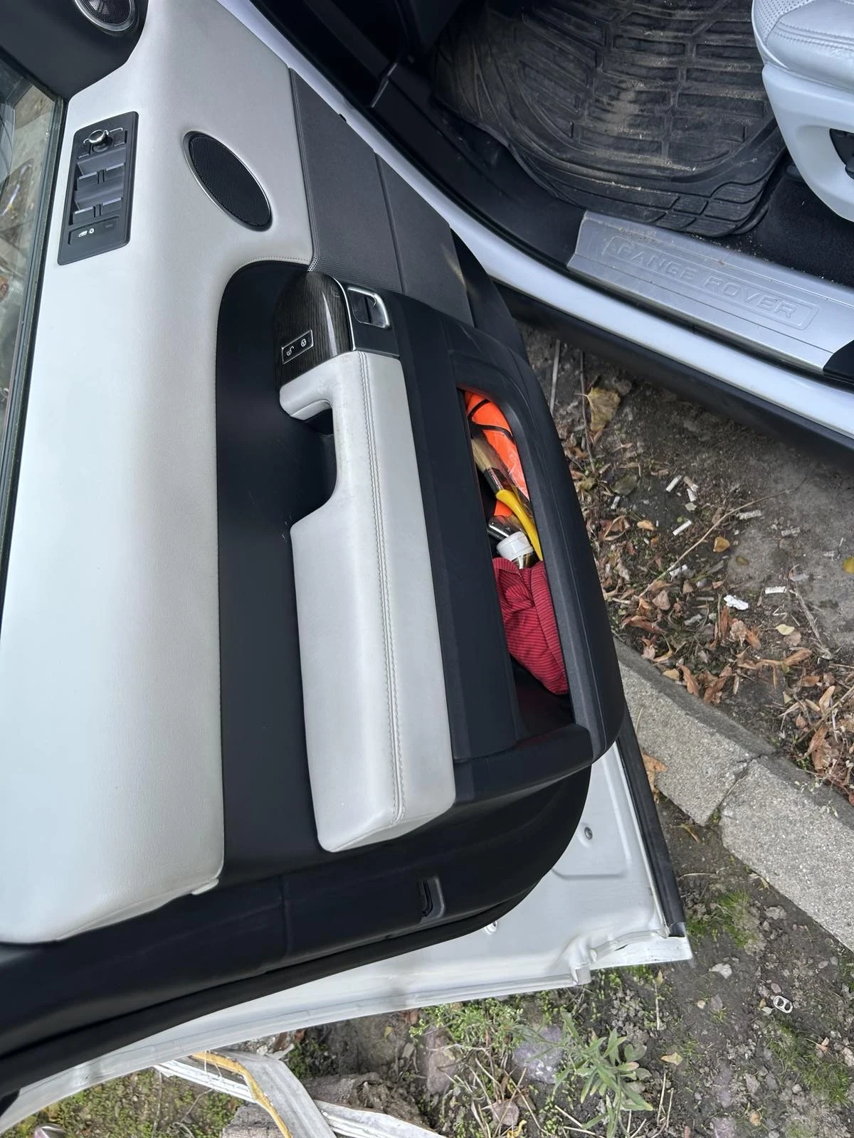 Land Rover Range Rover Sport Range Rover Sport 3.0 SDV6 - изображение 10 | Auto.bg Land Rover Range Rover Sport Range Rover Sport 3.0 SDV6 - изображение 10