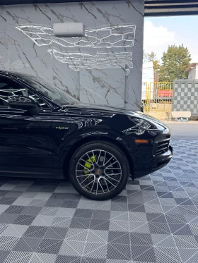 Porsche Cayenne E-HYBRID / HEAD UP / MATRIX / BOSE / PANORAMA /360 | Auto.bg — изображение 4 Porsche Cayenne E-HYBRID / HEAD UP / MATRIX / BOSE / PANORAMA /360 | Auto.bg — изображение 4