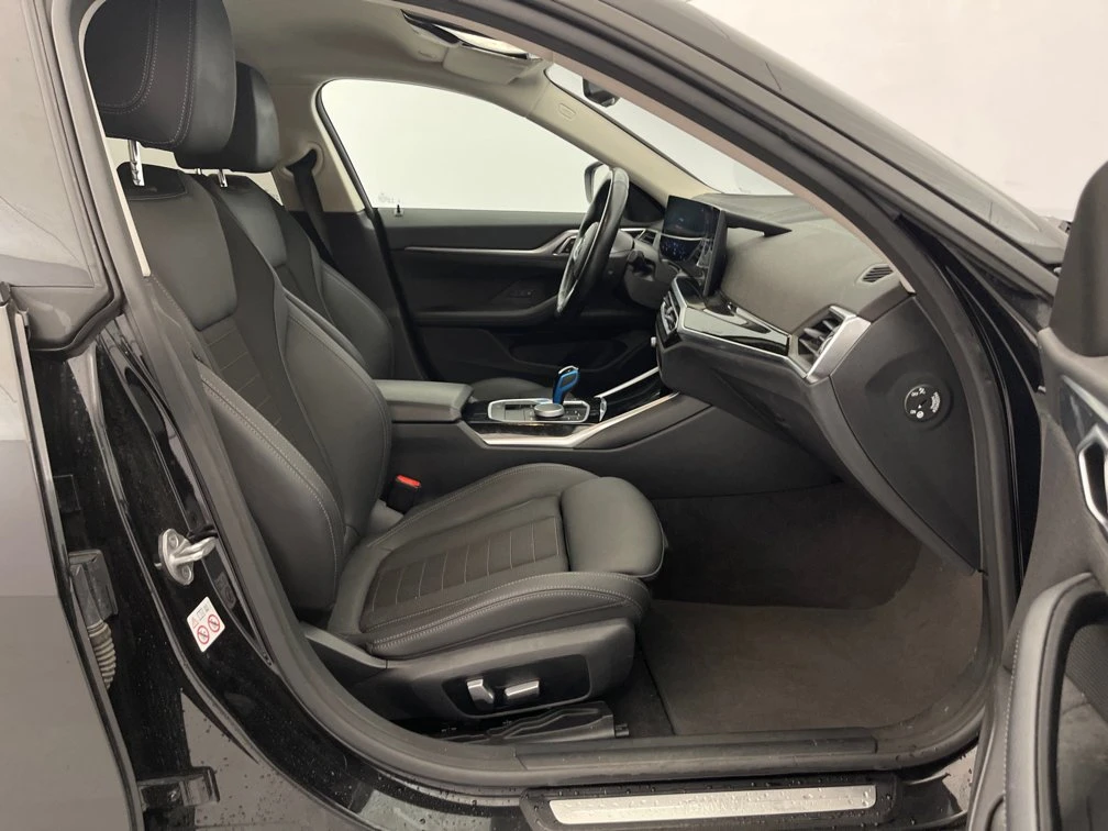 BMW i4 * 40  * АВТОФИНАНСИРАНЕ*  - изображение 6 | Auto.bg BMW i4 * 40  * АВТОФИНАНСИРАНЕ*  - изображение 6