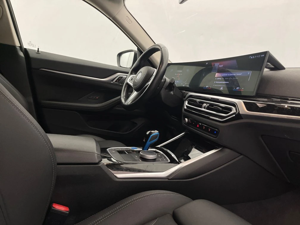 BMW i4 * 40  * АВТОФИНАНСИРАНЕ*  - изображение 7 | Auto.bg BMW i4 * 40  * АВТОФИНАНСИРАНЕ*  - изображение 7