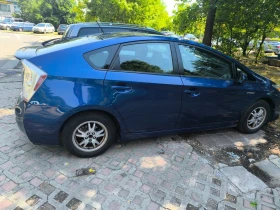 Toyota Prius undefined | Auto.bg — изображение 8 Toyota Prius undefined | Auto.bg — изображение 8
