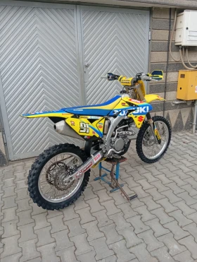 Suzuki Rmz
