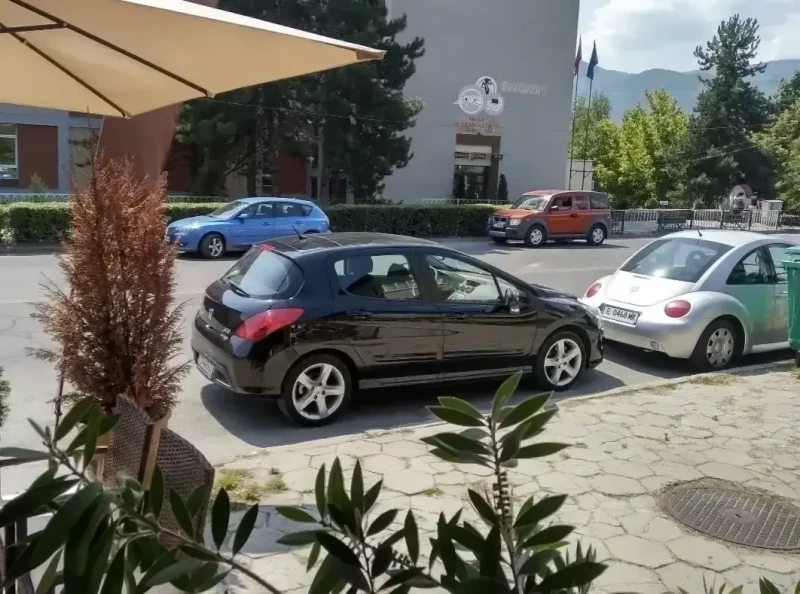 Peugeot 308 - 4700 € / 9192.40 лв. - 16529207 1 | Car24.bg Peugeot 308 - 4700 € / 9192.40 лв. - 16529207 1