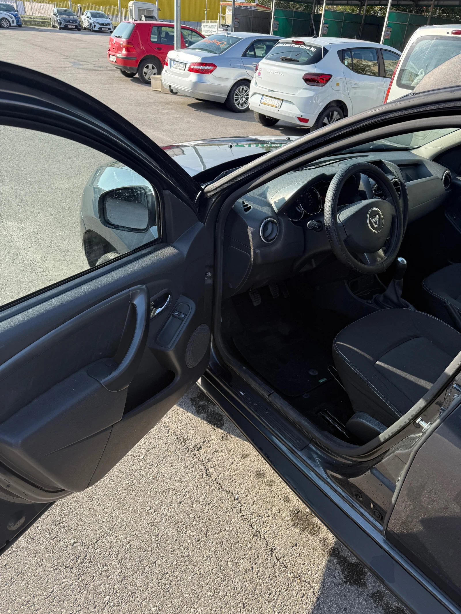 Dacia Duster 1.6i газ - изображение 9 | Auto.bg Dacia Duster 1.6i газ - изображение 9