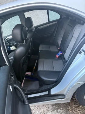 Mercedes-Benz C 220 undefined | Auto.bg — изображение 7 Mercedes-Benz C 220 undefined | Auto.bg — изображение 7
