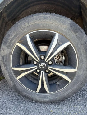 Toyota C-HR - 16500 € / 32271.19 лв. - 70984790 4 | Car24.bg Toyota C-HR - 16500 € / 32271.19 лв. - 70984790 4