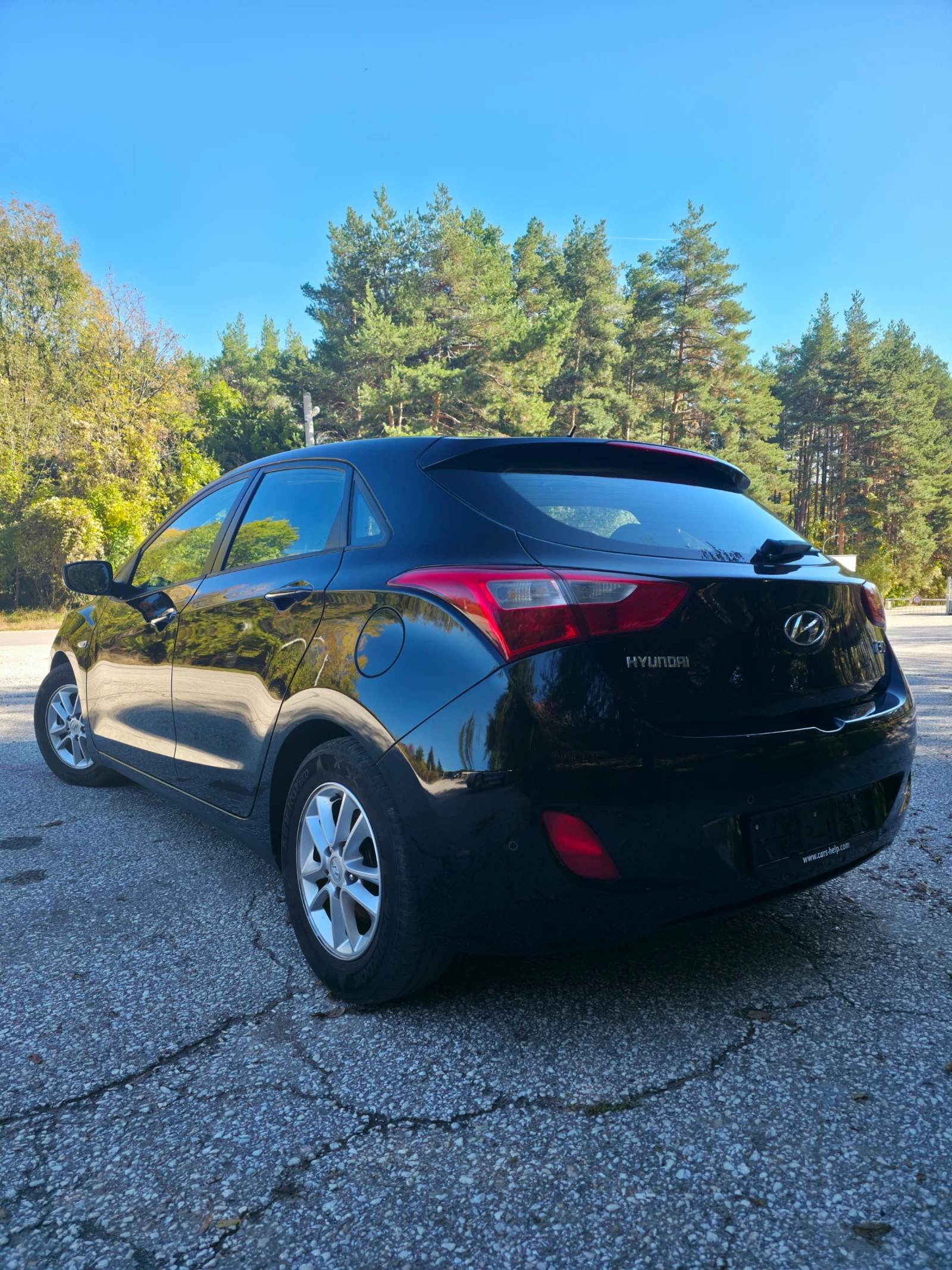 Hyundai I30 1, 4i "FIFA World Cup Edition" ЕВРО 5 , 6  - изображение 5 | Auto.bg Hyundai I30 1, 4i "FIFA World Cup Edition" ЕВРО 5 , 6  - изображение 5