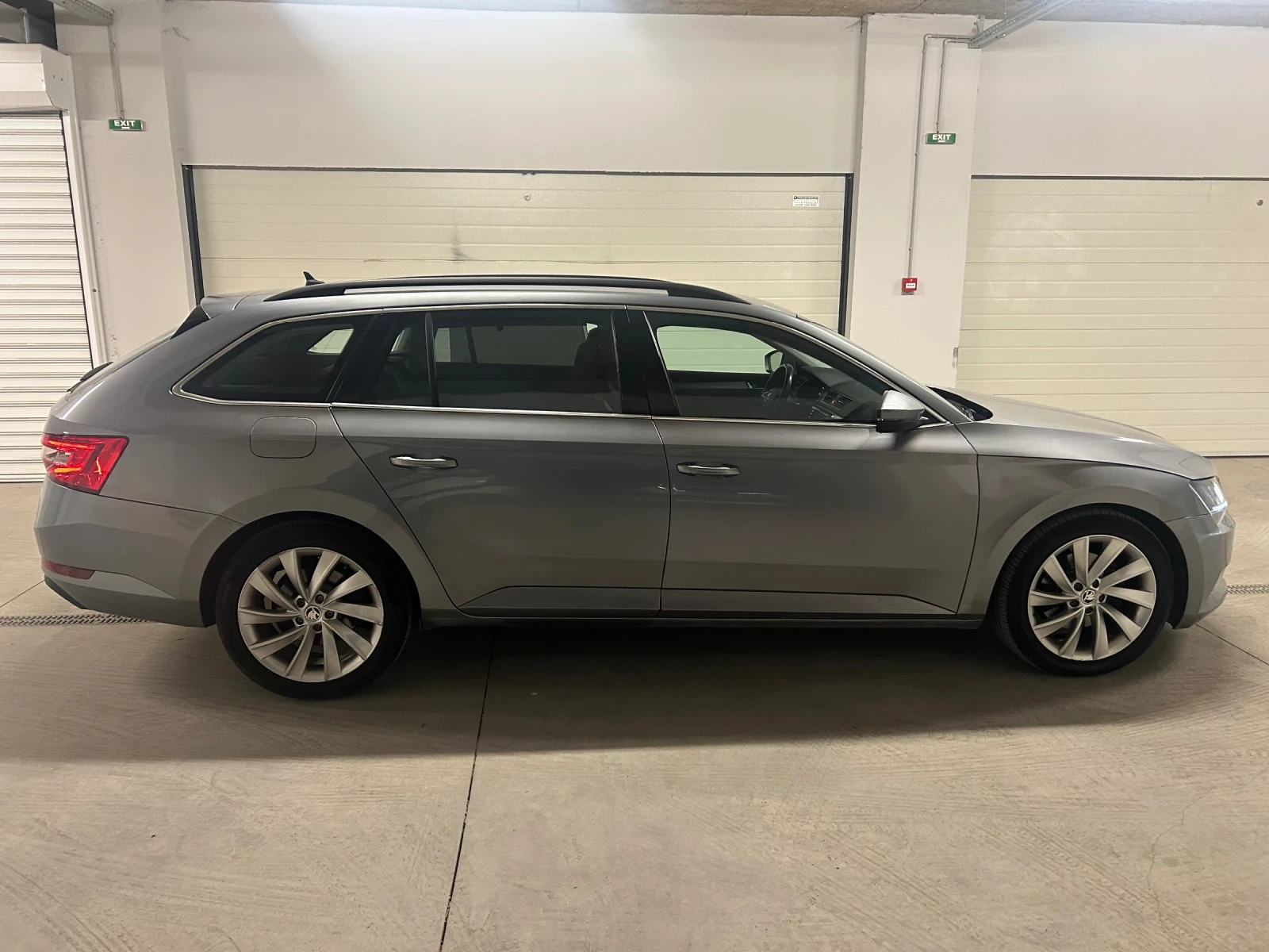 Skoda Superb 2.0 TDI DSG 4x4 - изображение 3 | Auto.bg Skoda Superb 2.0 TDI DSG 4x4 - изображение 3