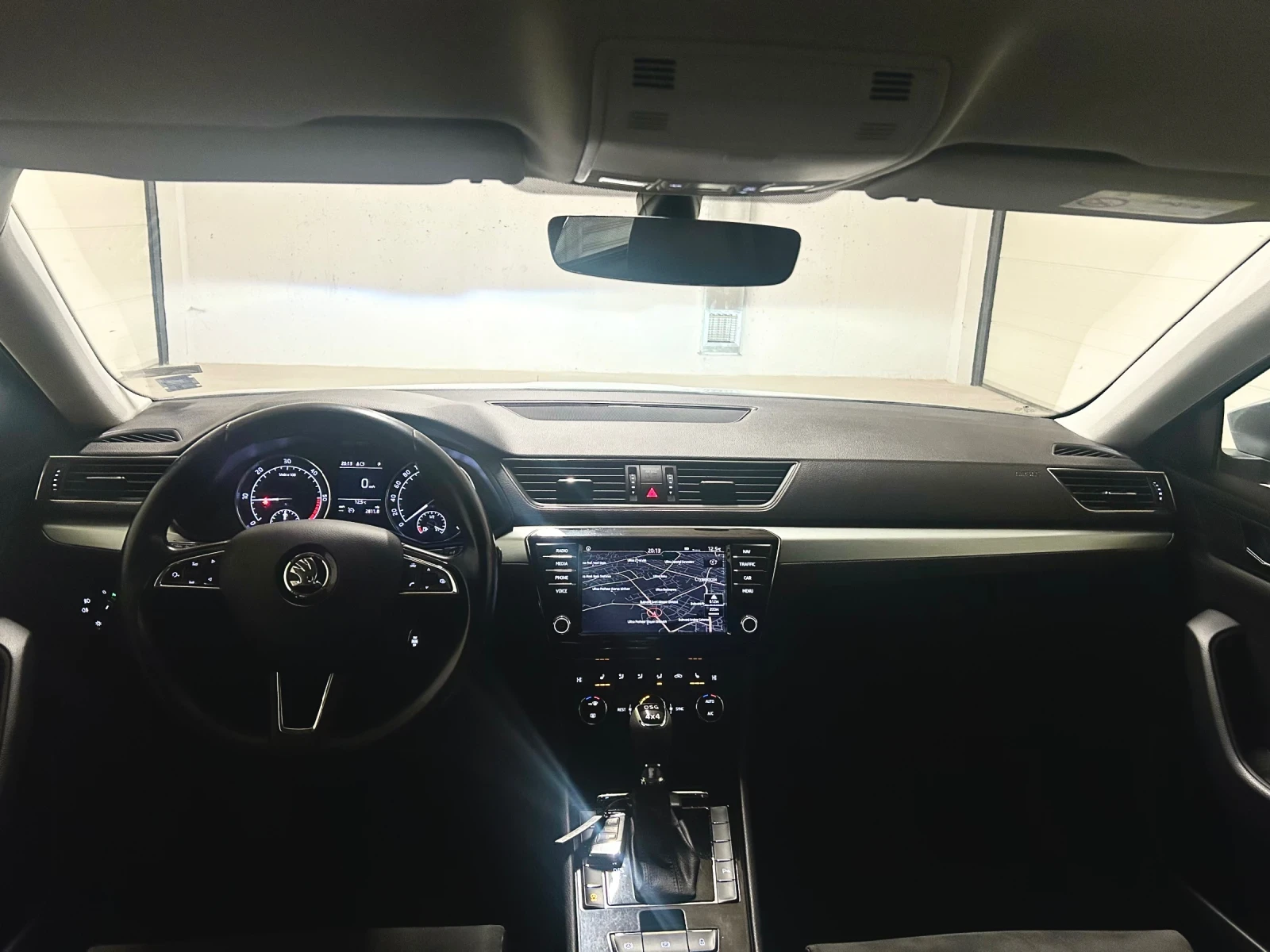 Skoda Superb 2.0 TDI DSG 4x4 - изображение 6 | Auto.bg Skoda Superb 2.0 TDI DSG 4x4 - изображение 6