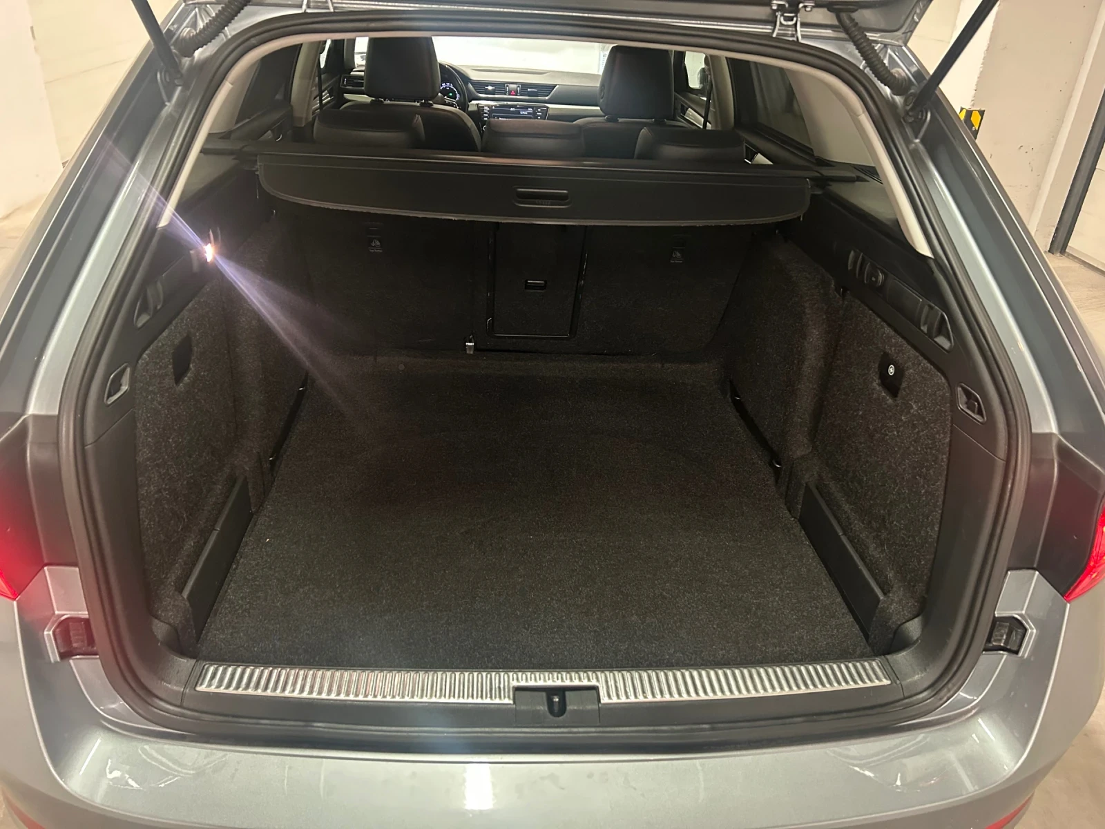 Skoda Superb 2.0 TDI DSG 4x4 - изображение 10 | Auto.bg Skoda Superb 2.0 TDI DSG 4x4 - изображение 10