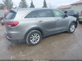 Kia Sorento LX 3.3/ Финансиране от 204 евро на месец - 8250 € / 16135.60 лв. - 19748566 4 | Car24.bg Kia Sorento LX 3.3/ Финансиране от 204 евро на месец - 8250 € / 16135.60 лв. - 19748566 4