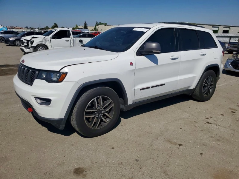 Jeep Grand cherokee Trailhawk 5.7 V8 4x4 - 18600 € / 36378.44 лв. - 62116875 1 | Car24.bg Jeep Grand cherokee Trailhawk 5.7 V8 4x4 - 18600 € / 36378.44 лв. - 62116875 1