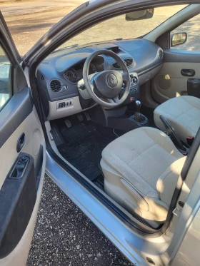 Renault Clio - 1680 € / 3285.79 лв. - 82494353 11 | Car24.bg Renault Clio - 1680 € / 3285.79 лв. - 82494353 11