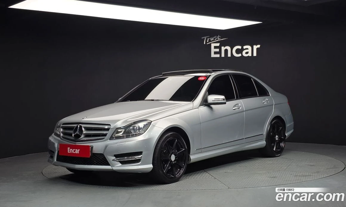 Mercedes-Benz C 200 CGI Avantgarde Style Package | Auto.bg — изображение 1 Mercedes-Benz C 200 CGI Avantgarde Style Package | Auto.bg — изображение 1