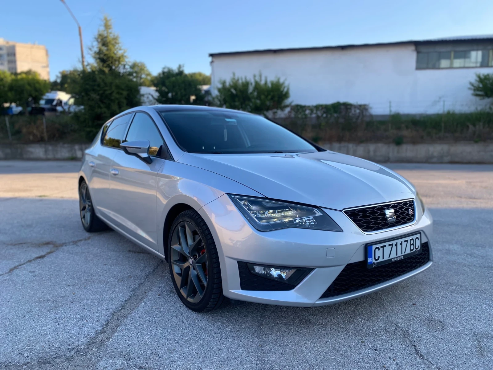 Seat Leon FR 2.0TDI 184 DSG - изображение 2 | Auto.bg Seat Leon FR 2.0TDI 184 DSG - изображение 2