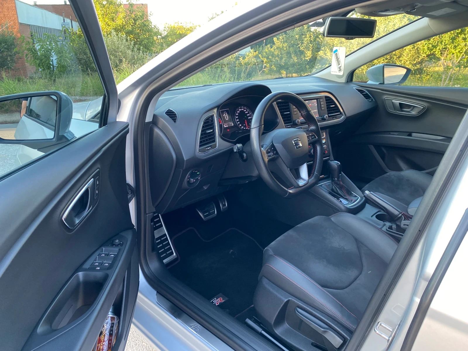 Seat Leon FR 2.0TDI 184 DSG - изображение 8 | Auto.bg Seat Leon FR 2.0TDI 184 DSG - изображение 8