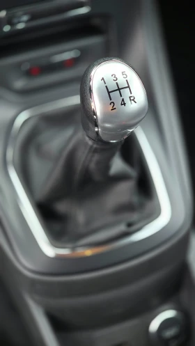 Ford Fiesta 1.0i * ST-Line* - 6300 € / 12321.73 лв. - 15258233 15 | Car24.bg Ford Fiesta 1.0i * ST-Line* - 6300 € / 12321.73 лв. - 15258233 15